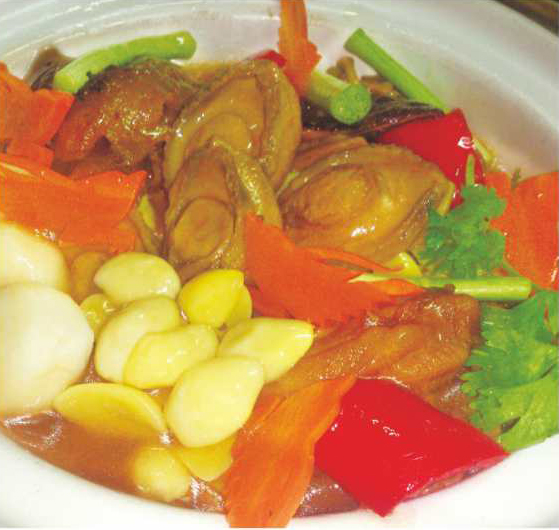 精焗三宝 Deep Braised Abalone Sea Cucumber Fish Maw and Gingko Nut